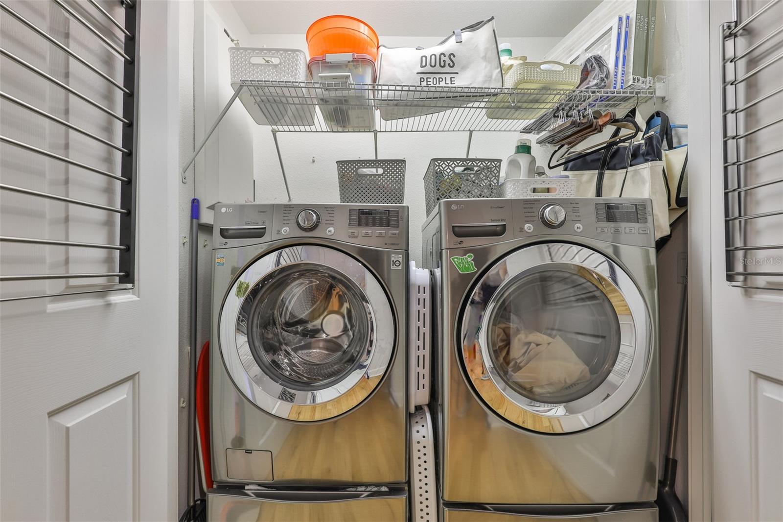 Image 32 of 47 For 3925 Vasconia Street