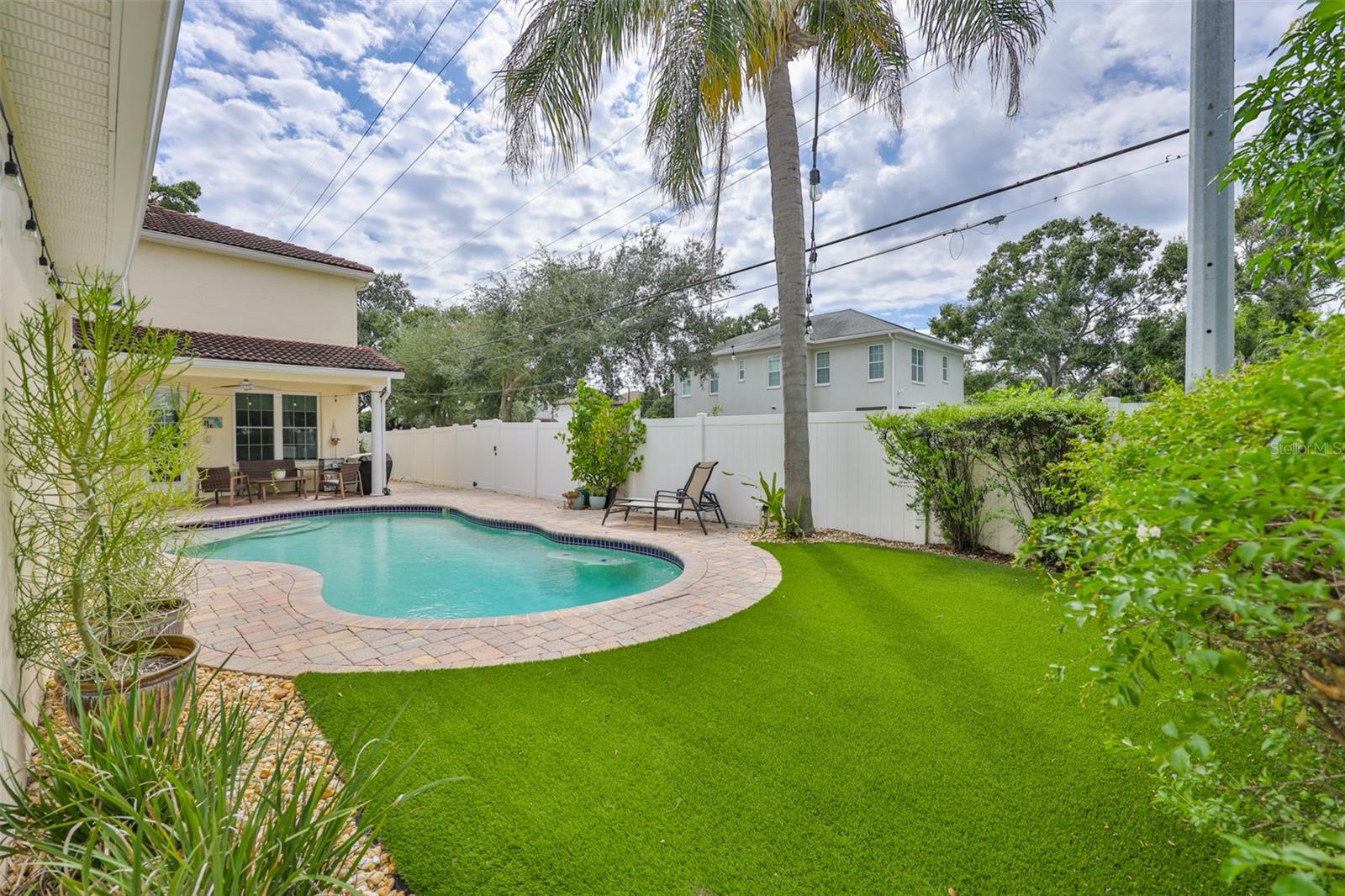 Image 37 of 47 For 3925 Vasconia Street