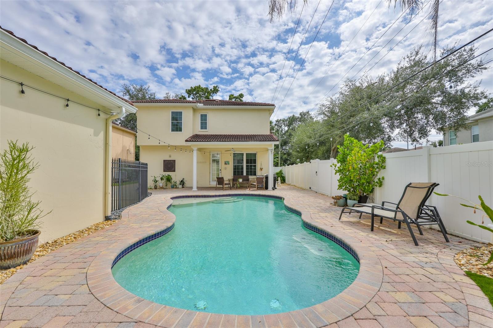 Image 39 of 47 For 3925 Vasconia Street