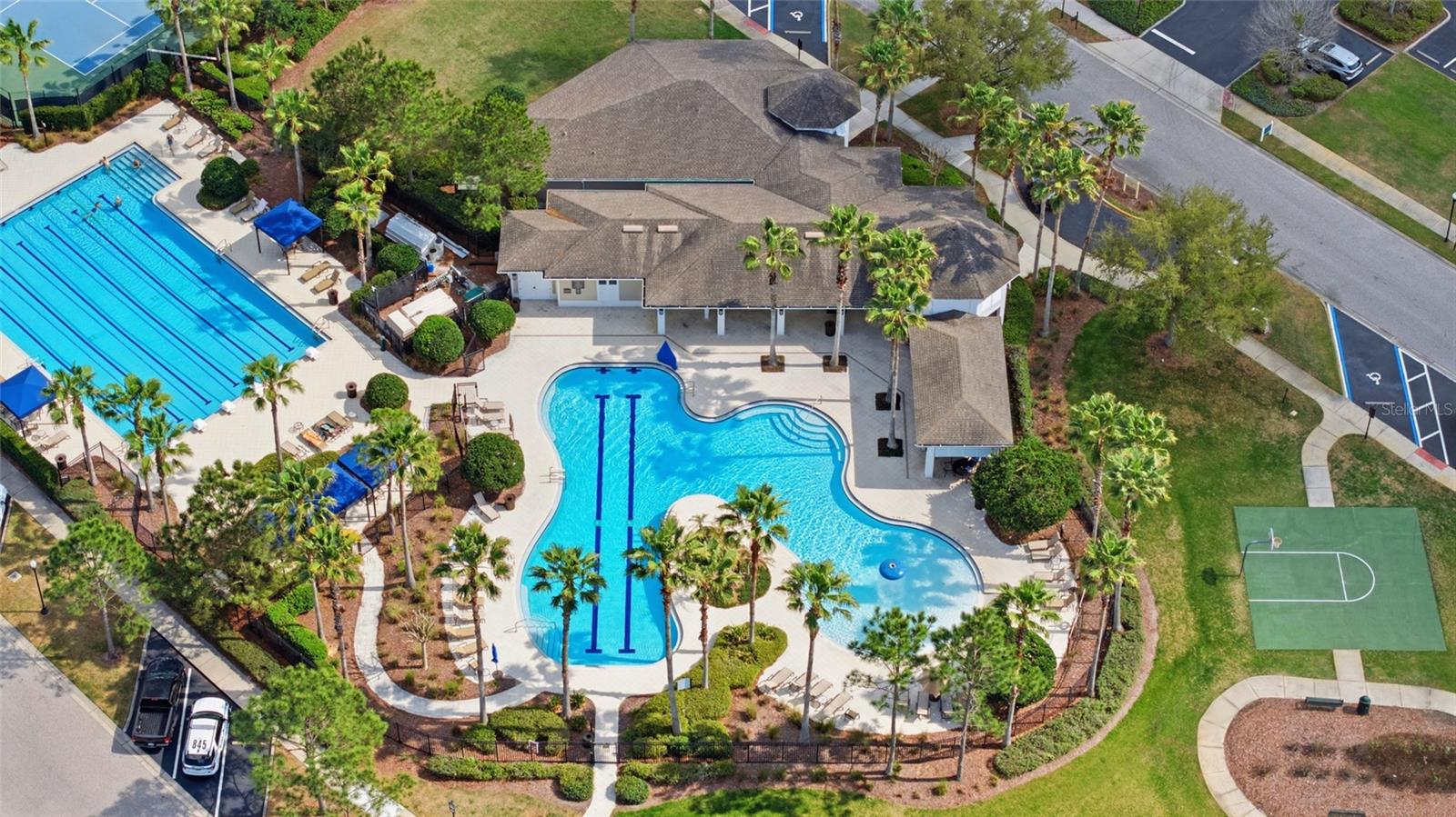 Image 33 of 34 For 32692 Windelstraw Drive