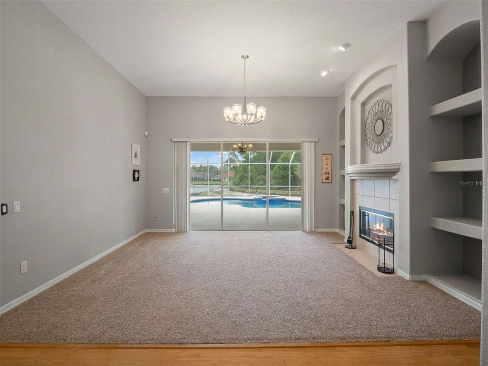 Listing photo id 8 for 17923 Arbor Greene Drive