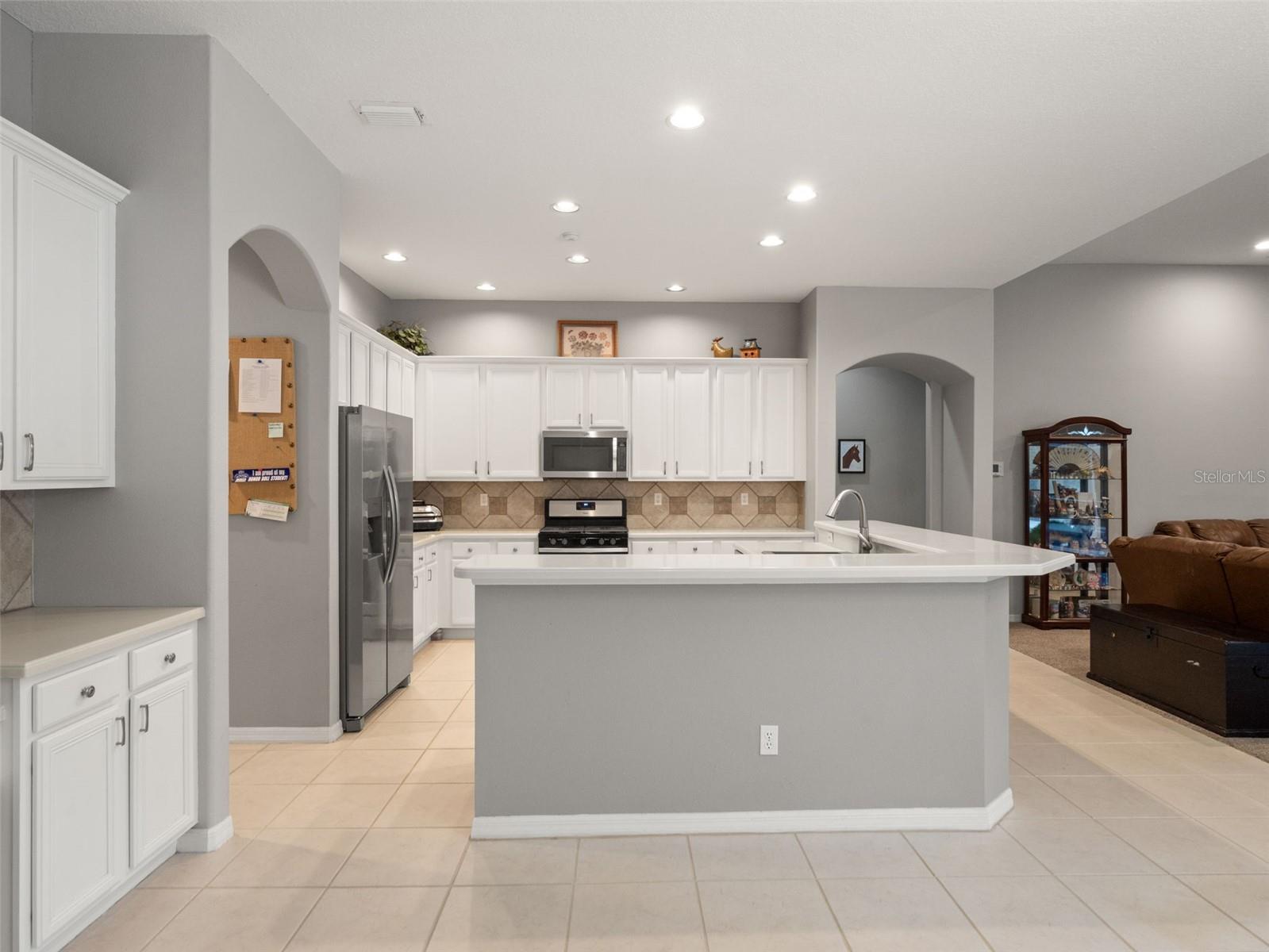 Listing photo id 16 for 17923 Arbor Greene Drive