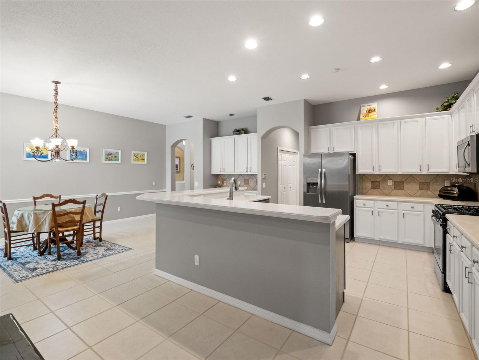 Listing photo id 18 for 17923 Arbor Greene Drive