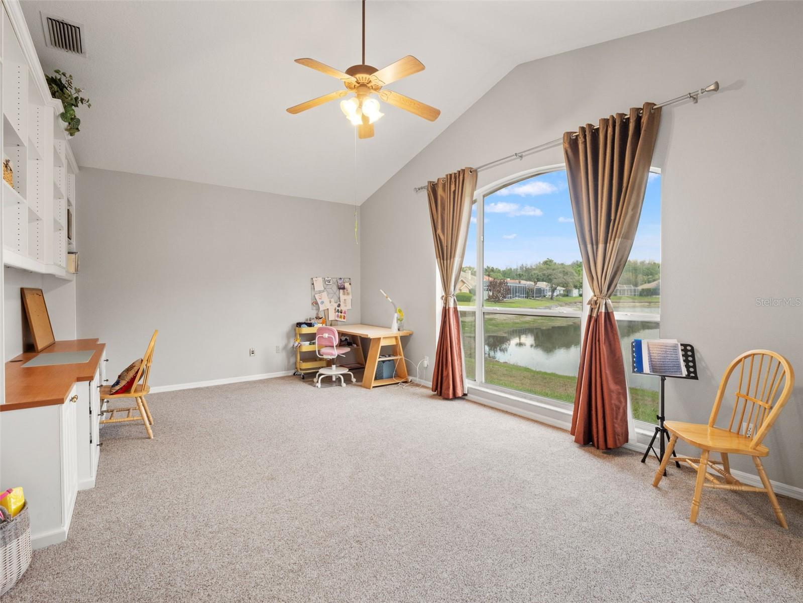 Listing photo id 40 for 17923 Arbor Greene Drive