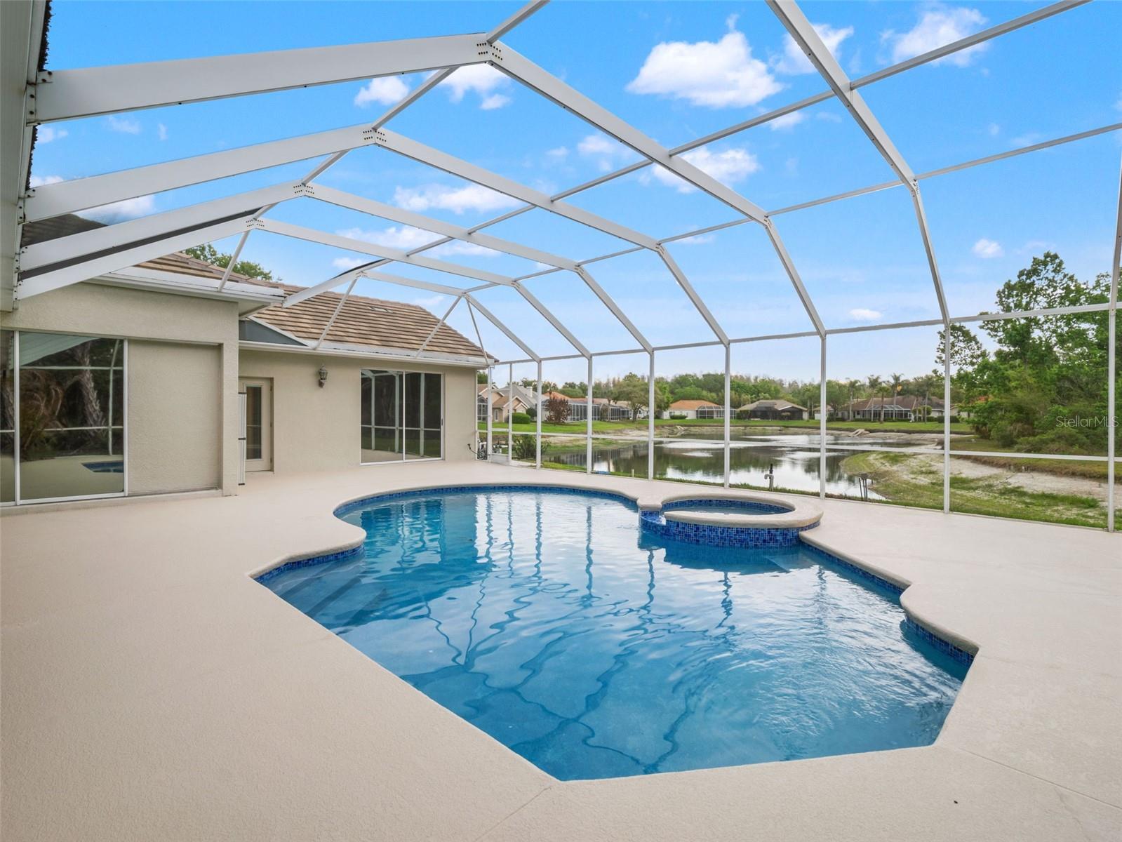 Listing photo id 46 for 17923 Arbor Greene Drive