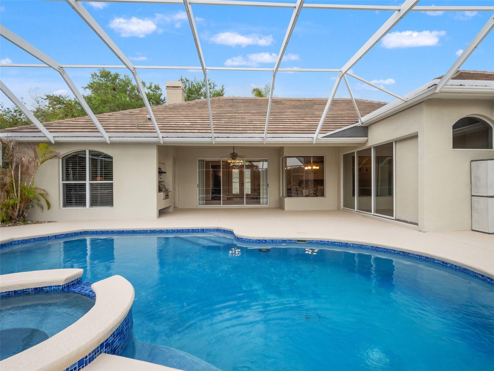 Listing photo id 48 for 17923 Arbor Greene Drive