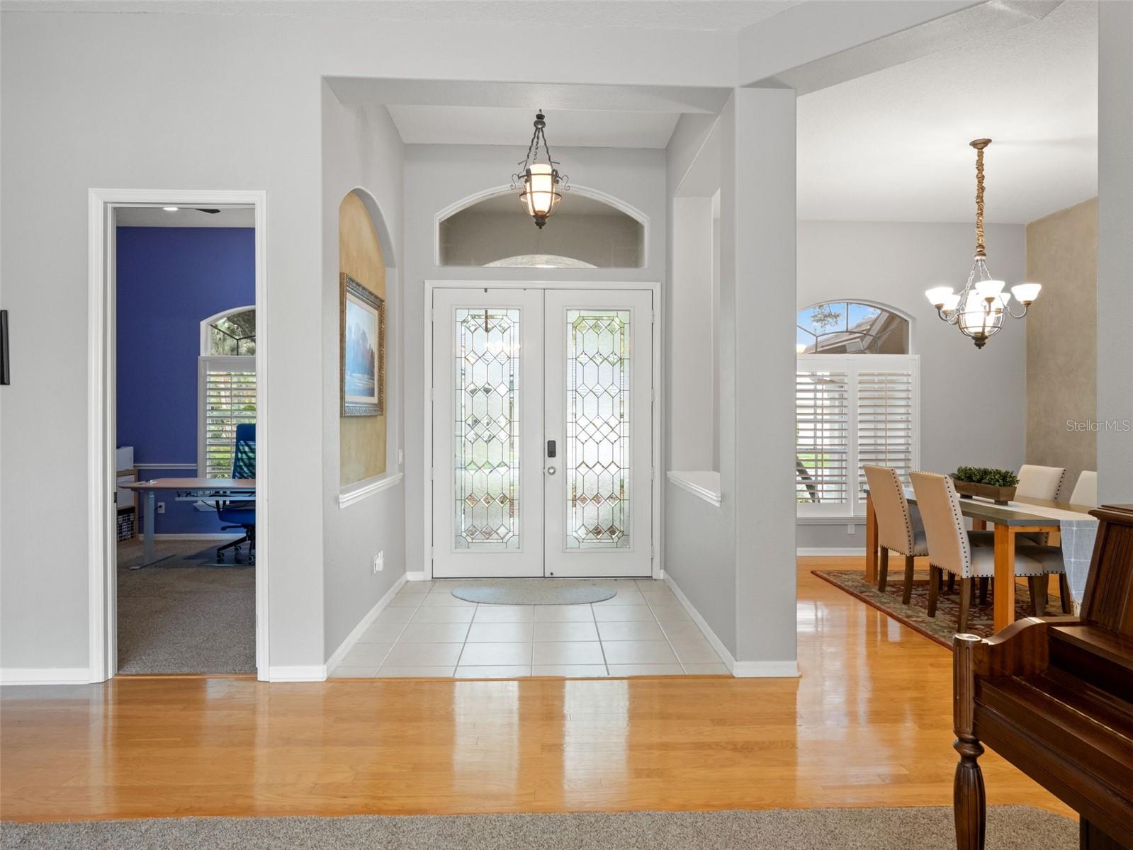 Listing photo id 4 for 17923 Arbor Greene Drive