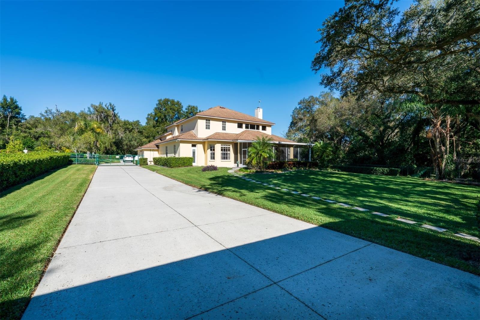 Image 10 of 11 For 1501 Limona Road