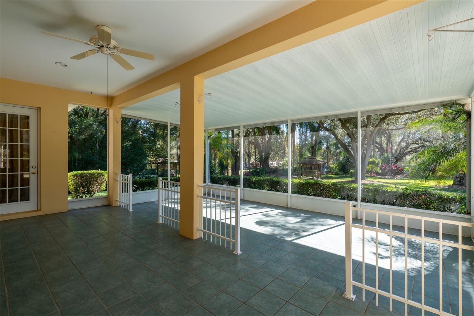 Image 4 of 11 For 1501 Limona Road