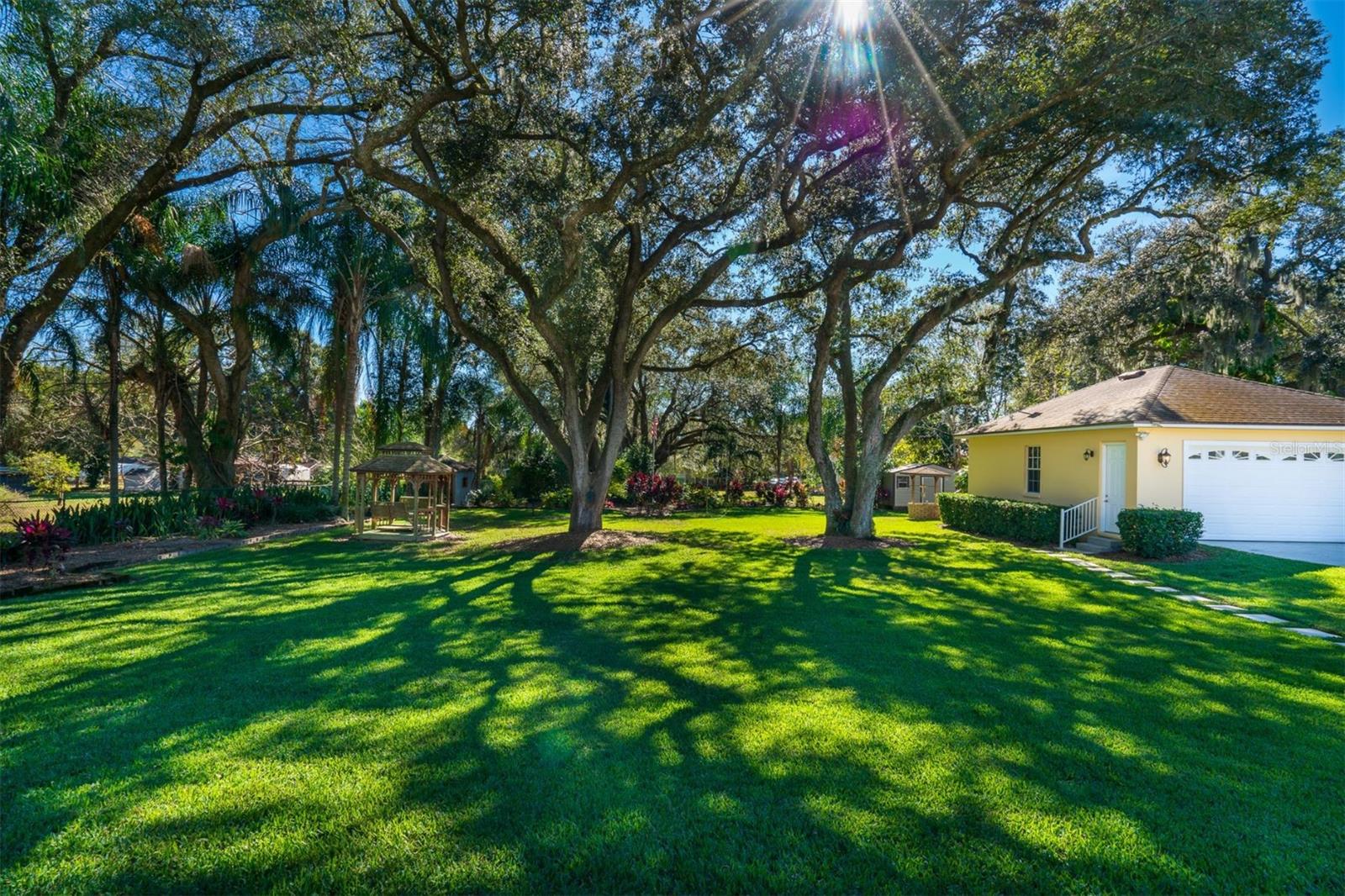 Image 8 of 11 For 1501 Limona Road