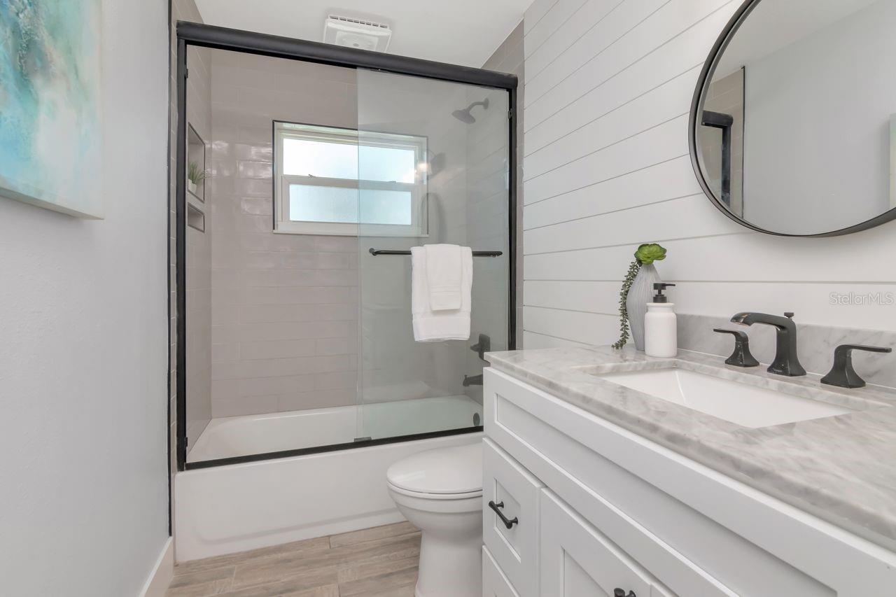 Image 11 of 70 For 372 Westwinds Drive