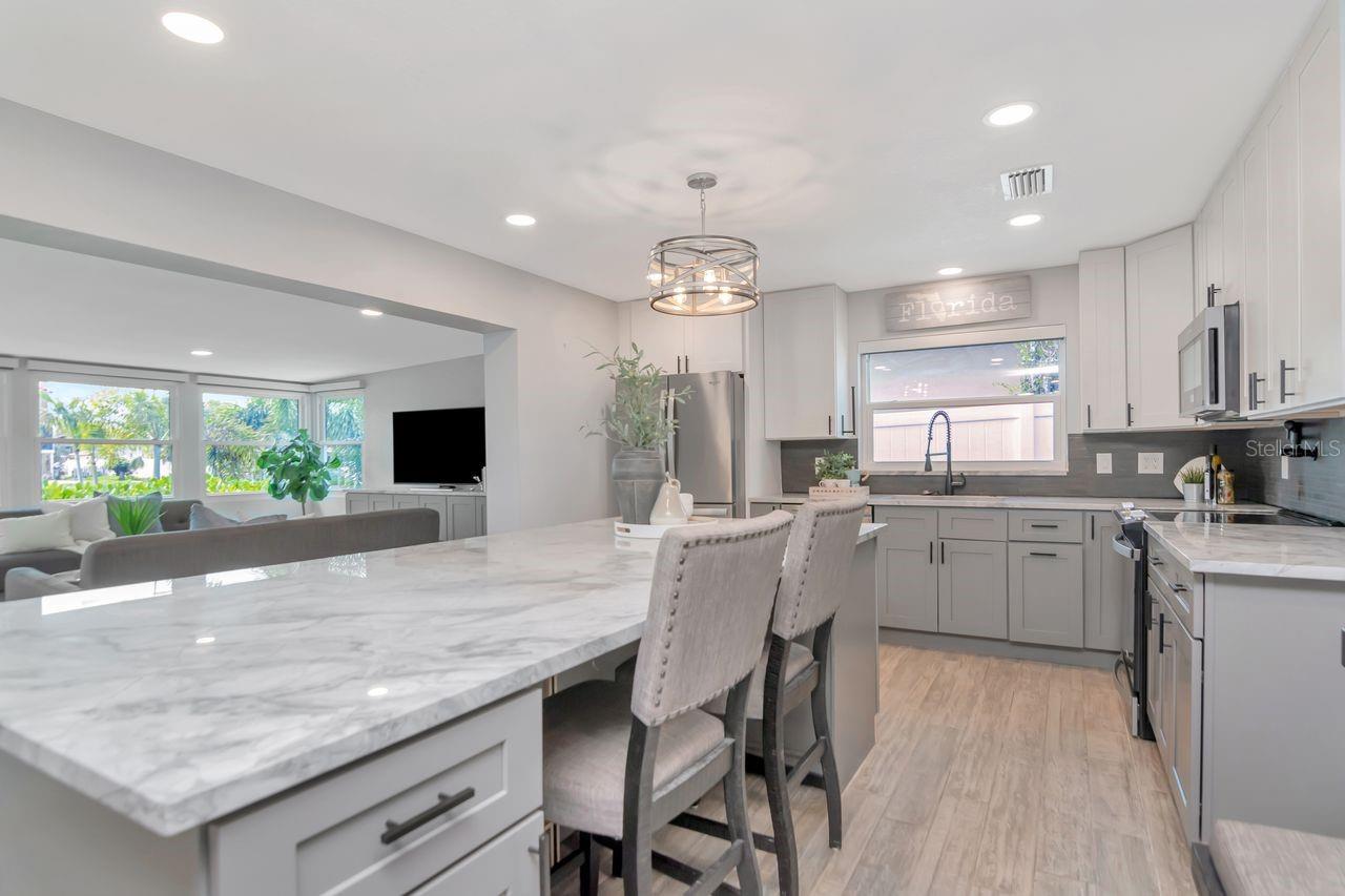 Image 24 of 70 For 372 Westwinds Drive