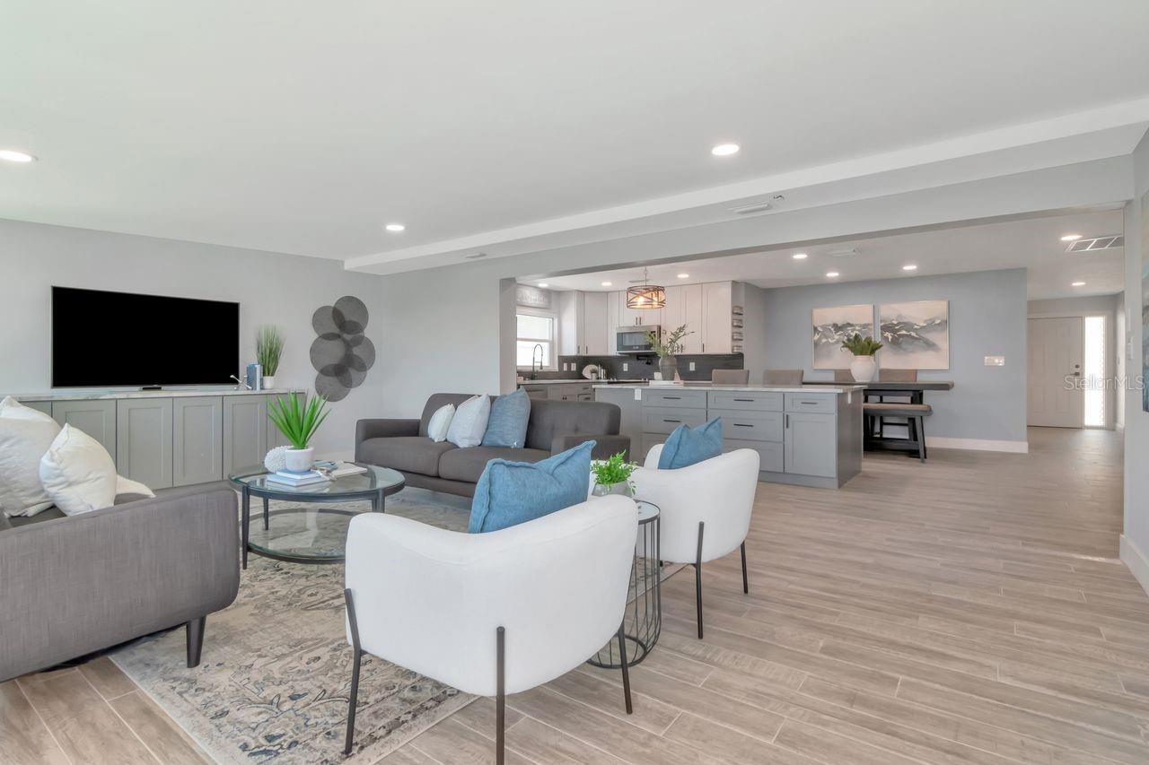 Image 32 of 70 For 372 Westwinds Drive