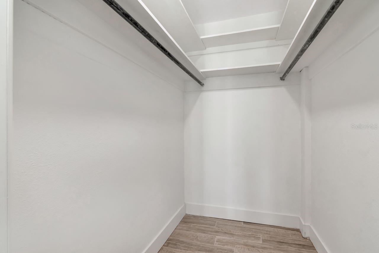 Image 35 of 70 For 372 Westwinds Drive