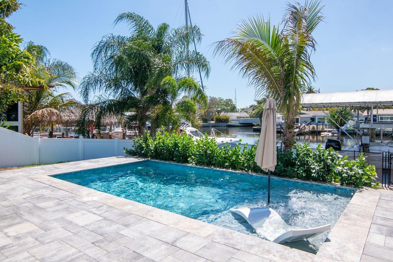 Image 40 of 70 For 372 Westwinds Drive