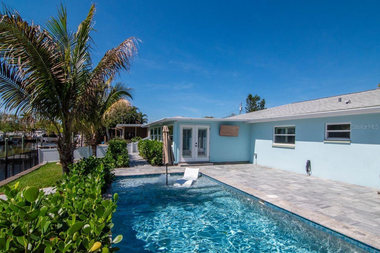 Image 41 of 70 For 372 Westwinds Drive