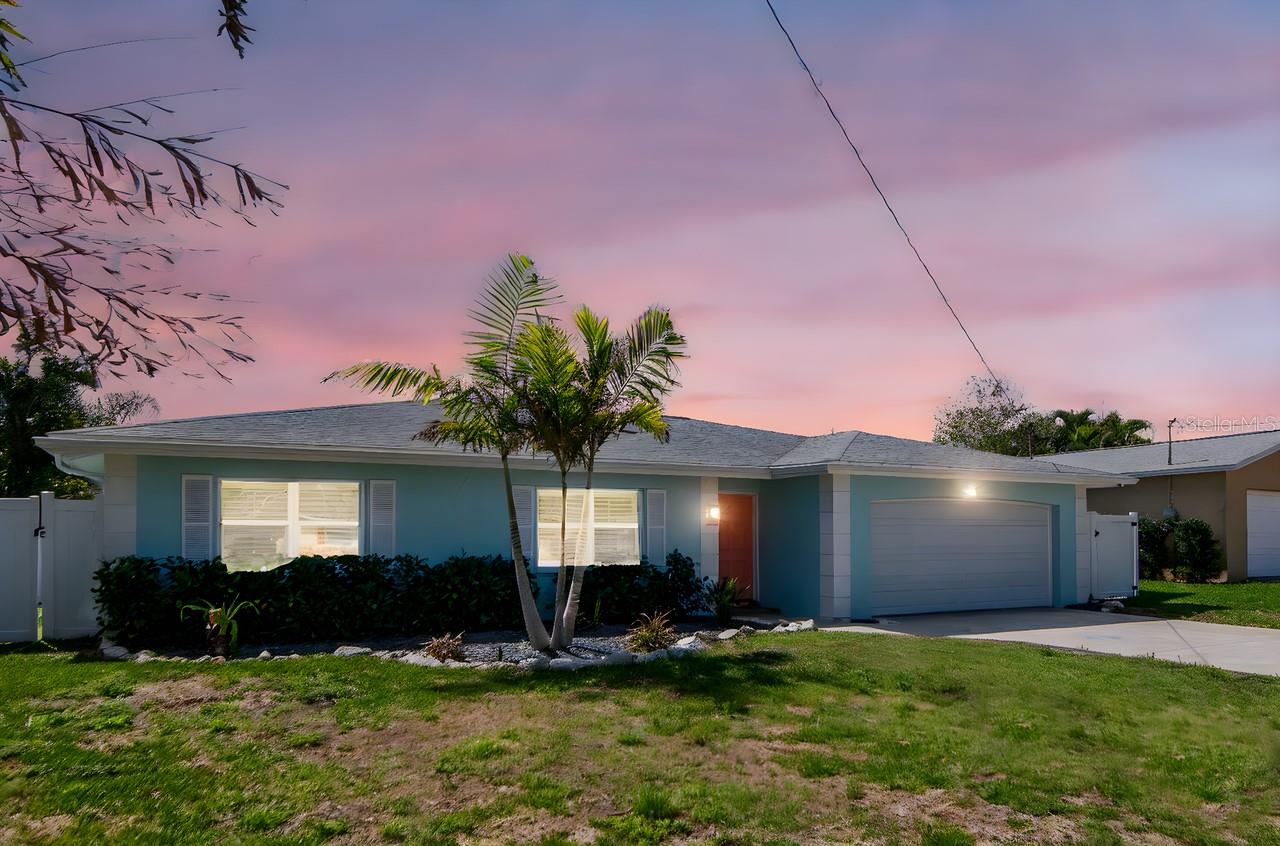 Image 49 of 70 For 372 Westwinds Drive