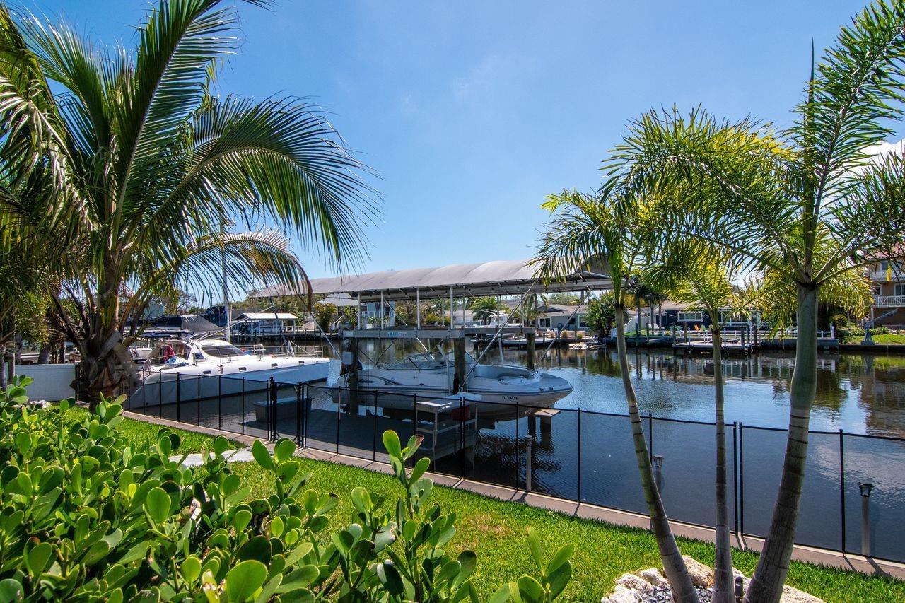 Image 59 of 70 For 372 Westwinds Drive