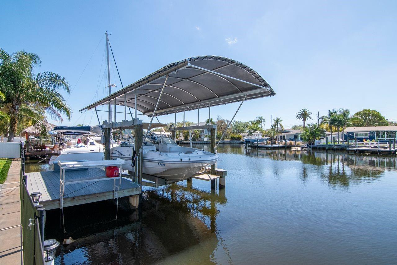 Image 60 of 70 For 372 Westwinds Drive