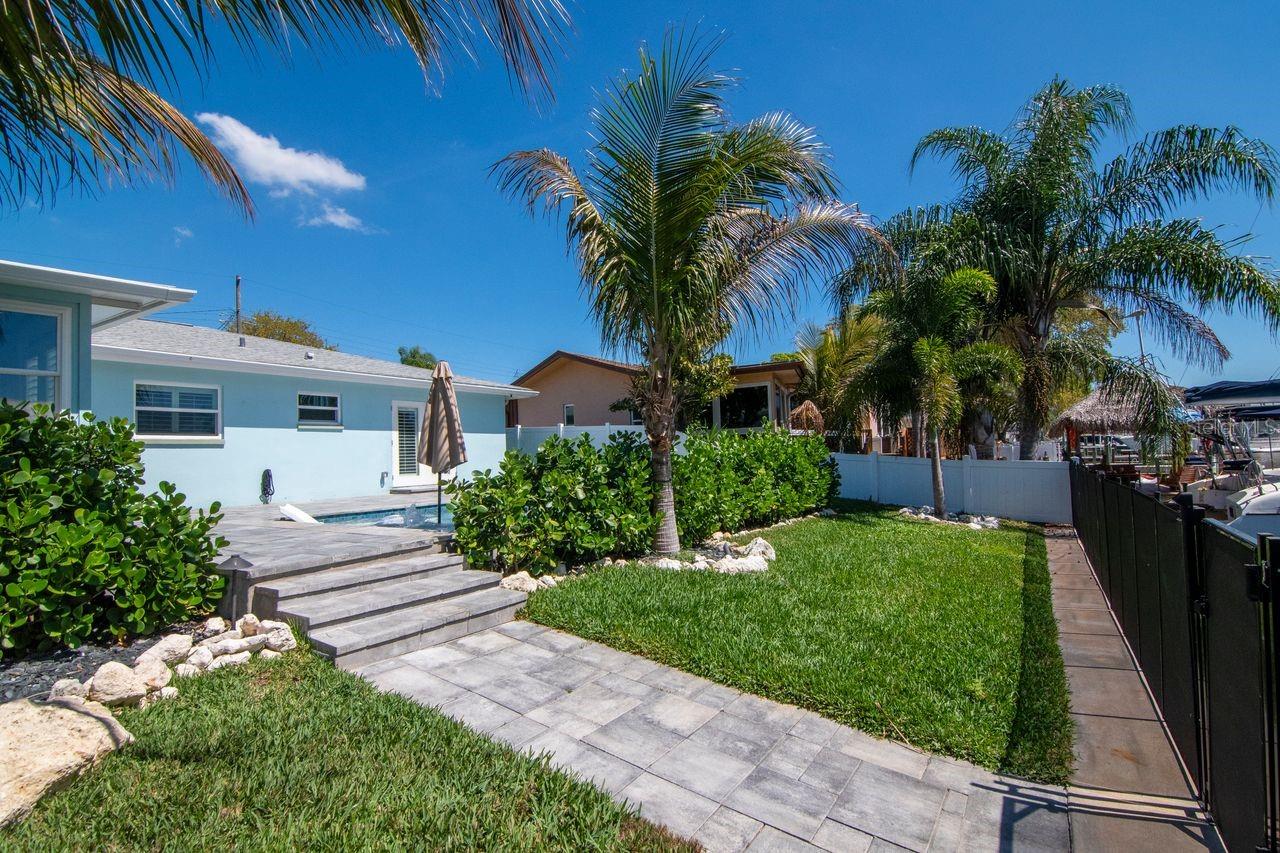 Image 61 of 70 For 372 Westwinds Drive