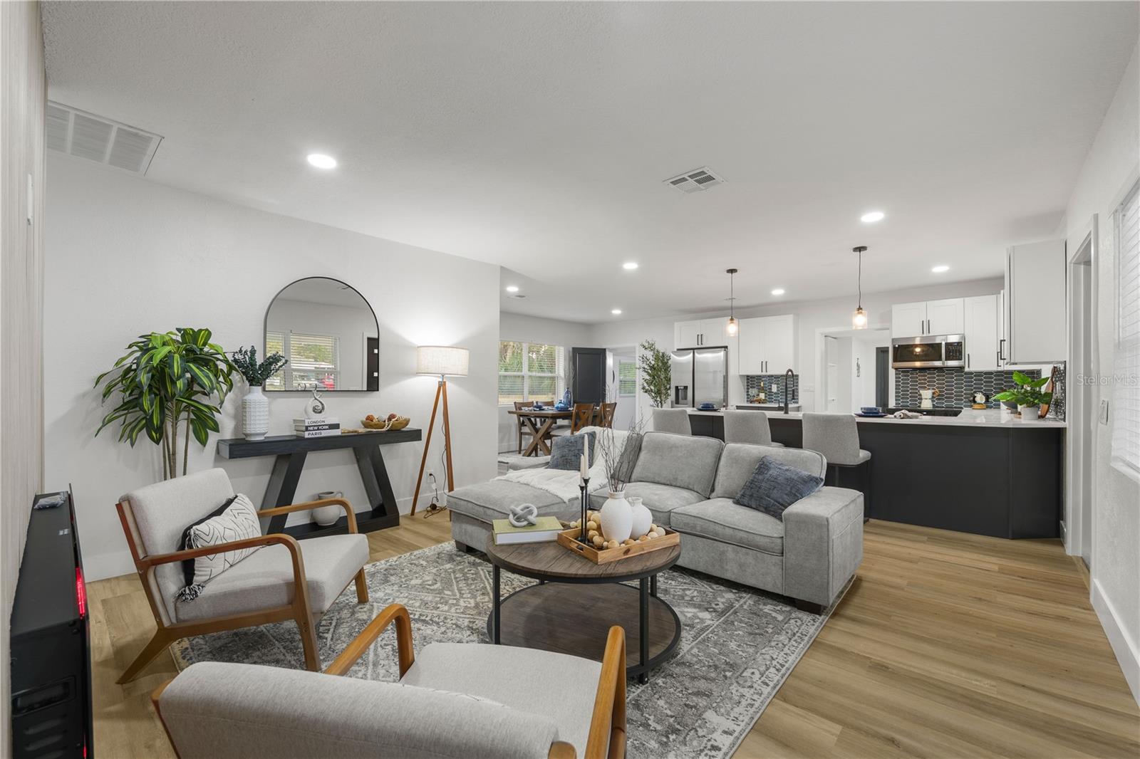 Image 10 of 44 For 1710 26th Avenue S