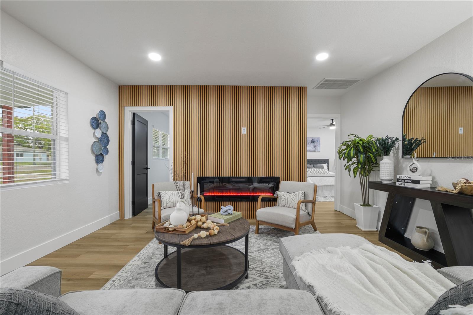 Image 6 of 44 For 1710 26th Avenue S