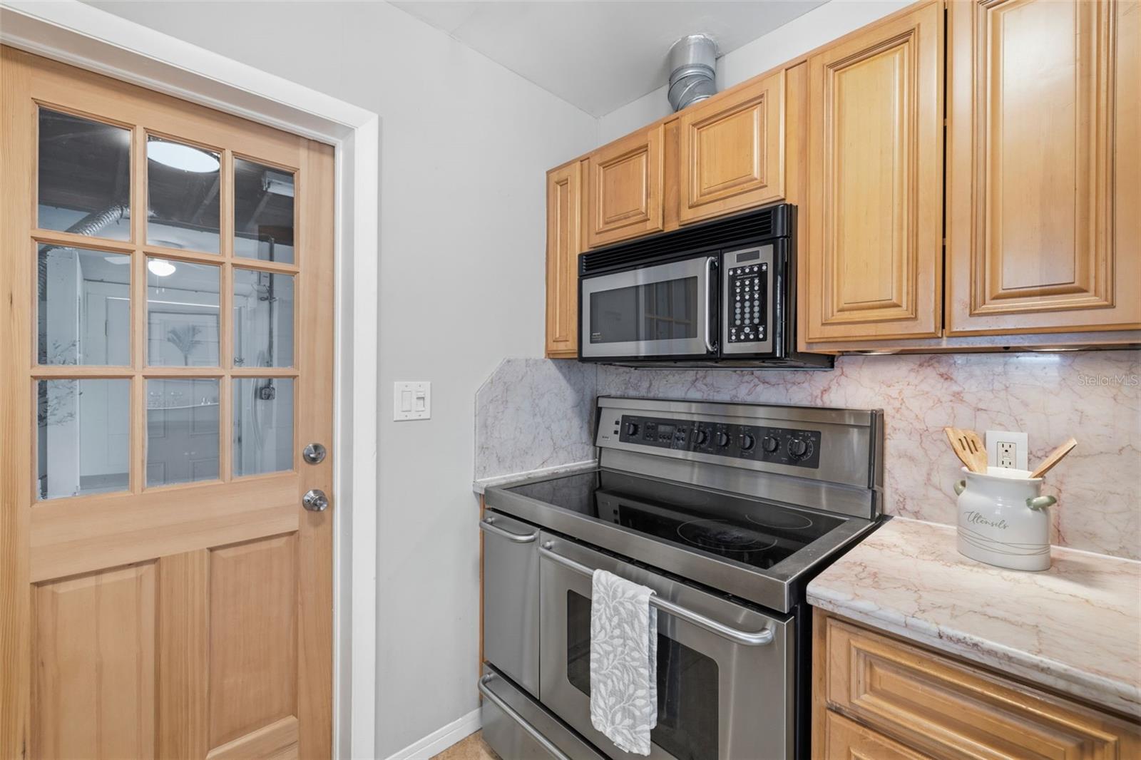 Image 13 of 37 For 10754 63rd Avenue