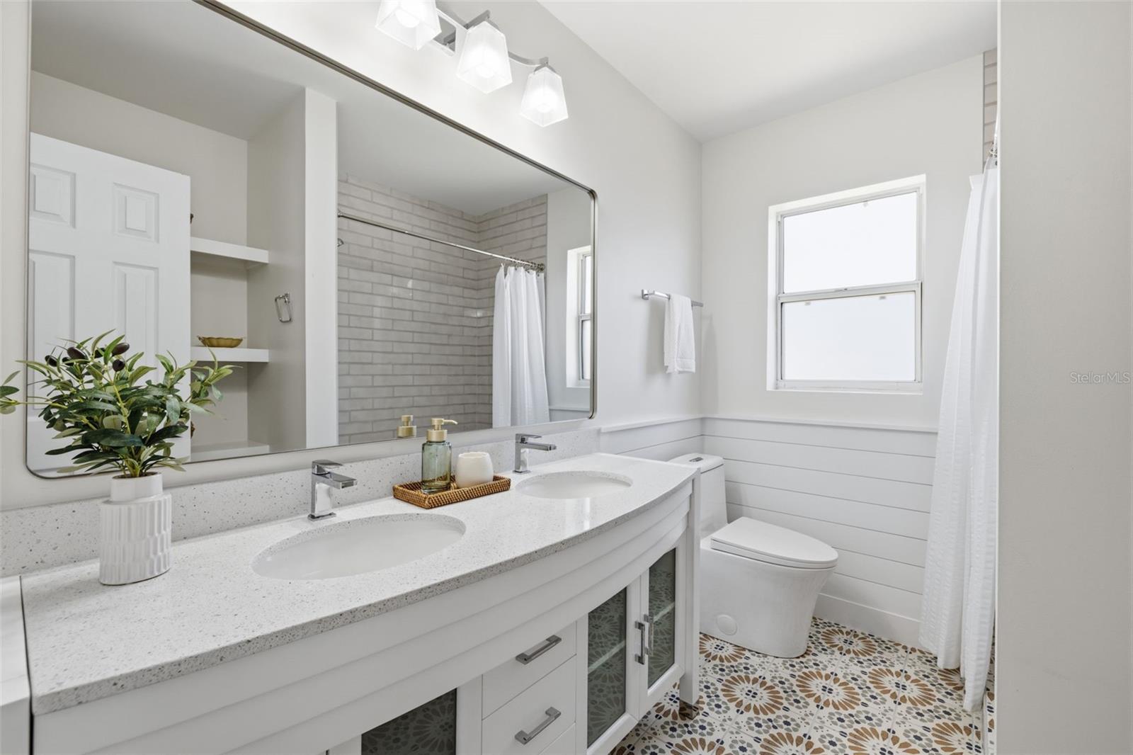 Image 21 of 37 For 10754 63rd Avenue