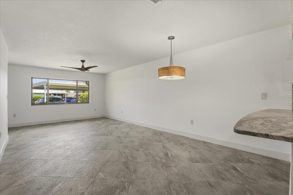 Image 14 of 35 For 2761 Countryside Boulevard 105