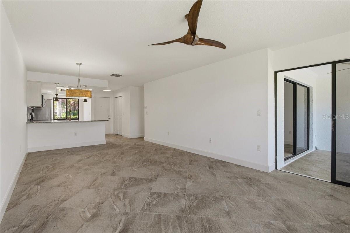 Image 16 of 35 For 2761 Countryside Boulevard 105