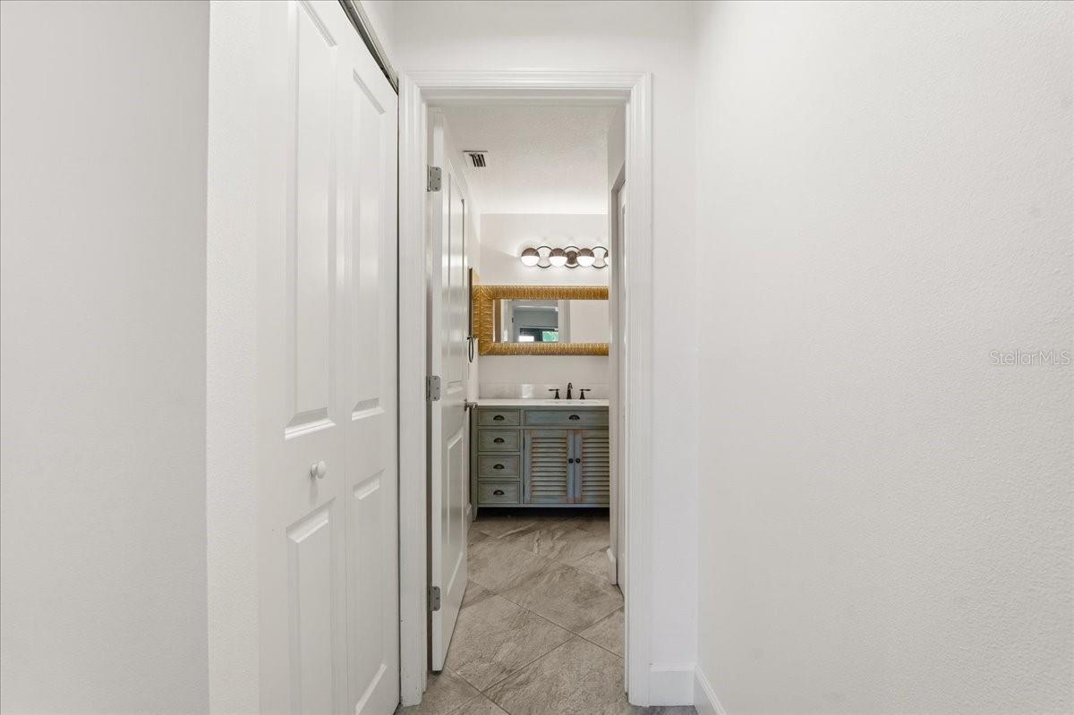 Image 25 of 35 For 2761 Countryside Boulevard 105