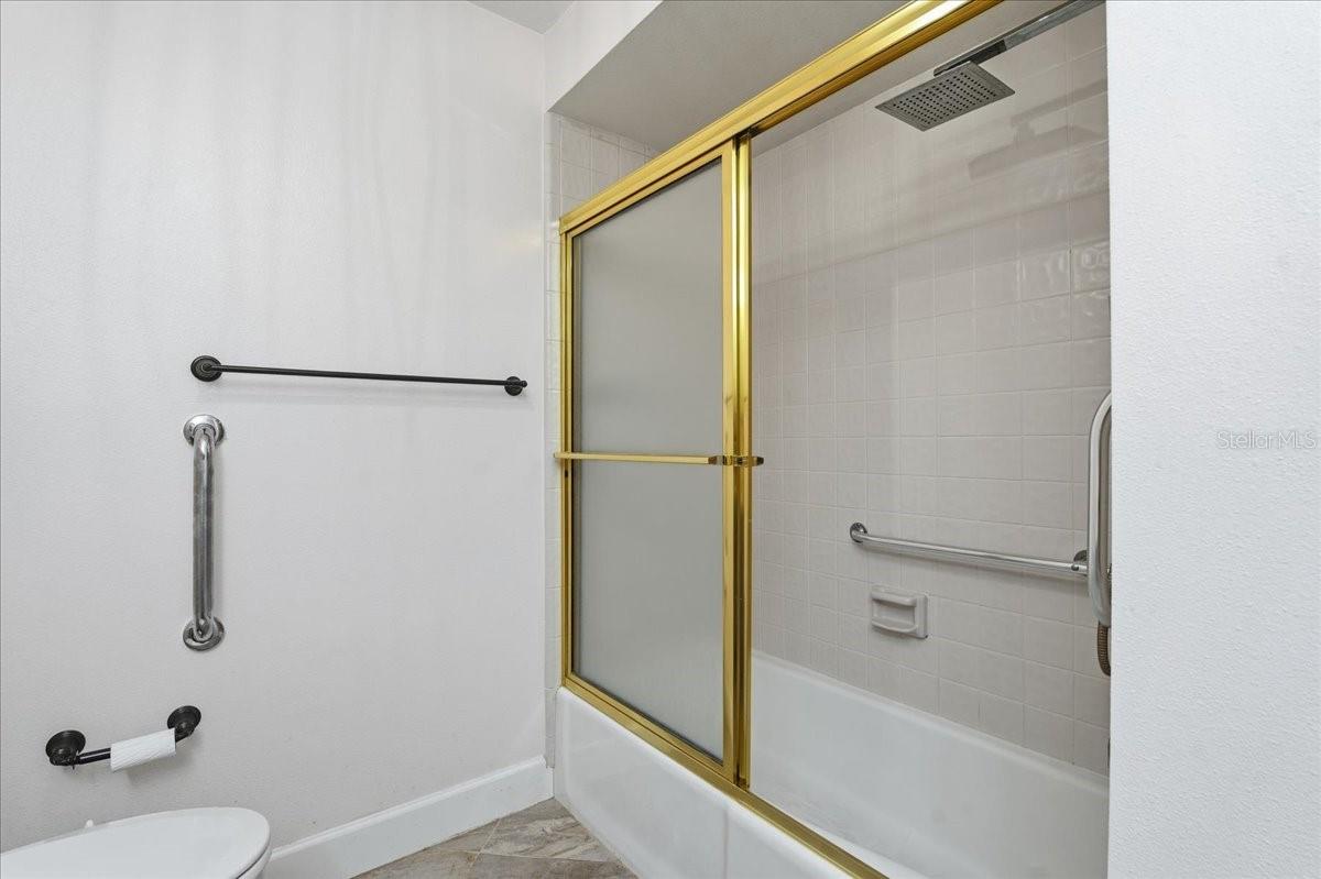 Image 27 of 35 For 2761 Countryside Boulevard 105