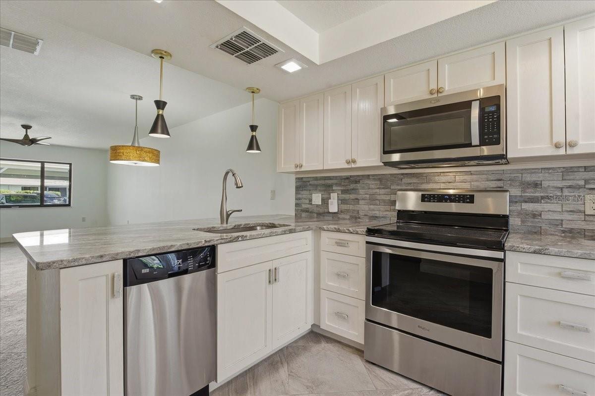 Image 9 of 35 For 2761 Countryside Boulevard 105