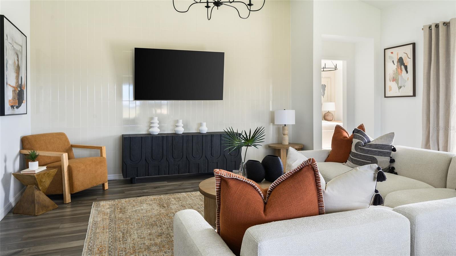 Image 4 of 31 For 4413 Riverbend Boulevard