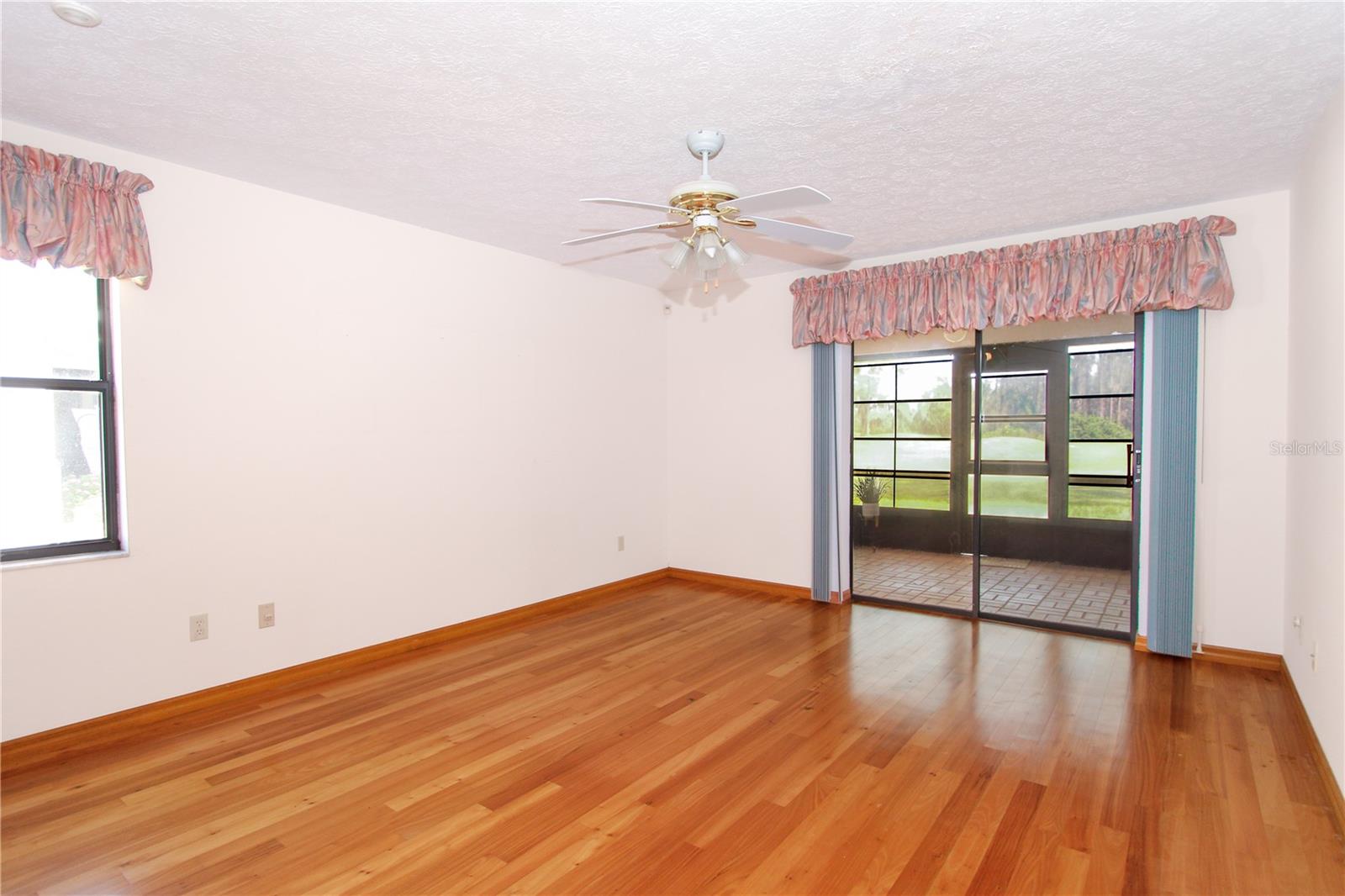 Image 18 of 33 For 1003 Calle Rosa Place