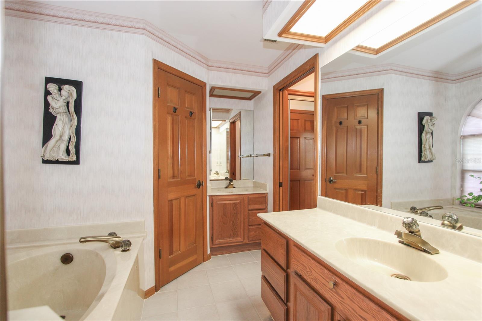 Image 21 of 33 For 1003 Calle Rosa Place