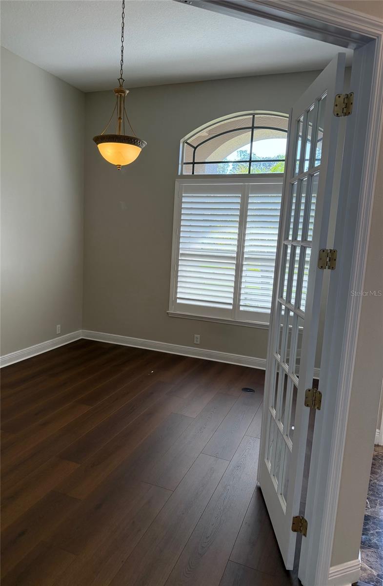 Image 7 of 16 For 5000 Quill Court