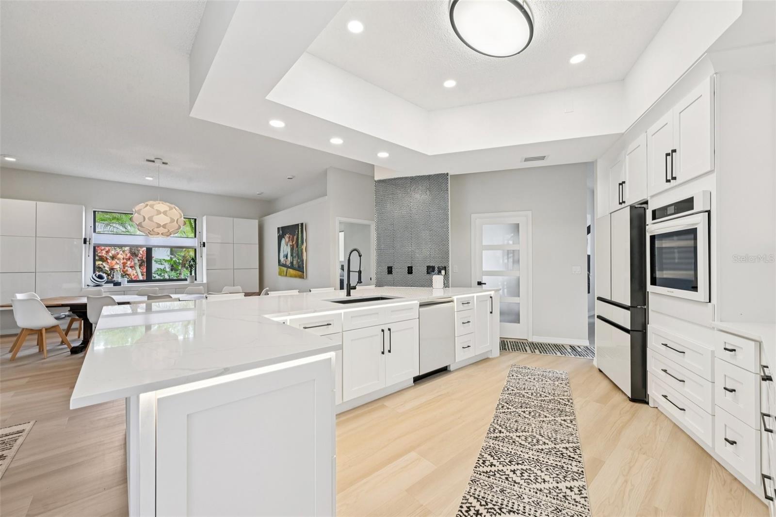 Image 17 of 51 For 4719 Meadowview Circle