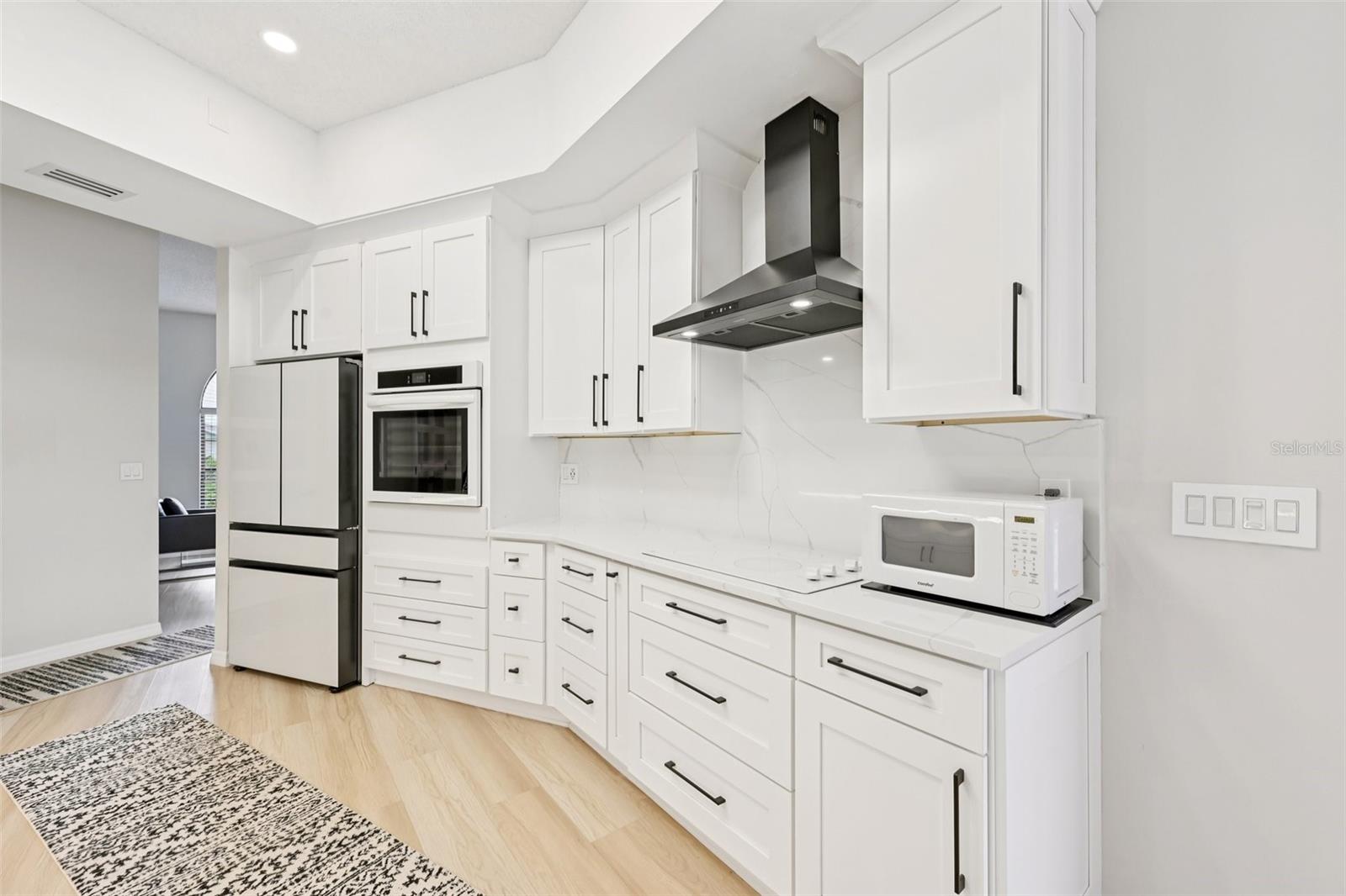 Image 18 of 51 For 4719 Meadowview Circle