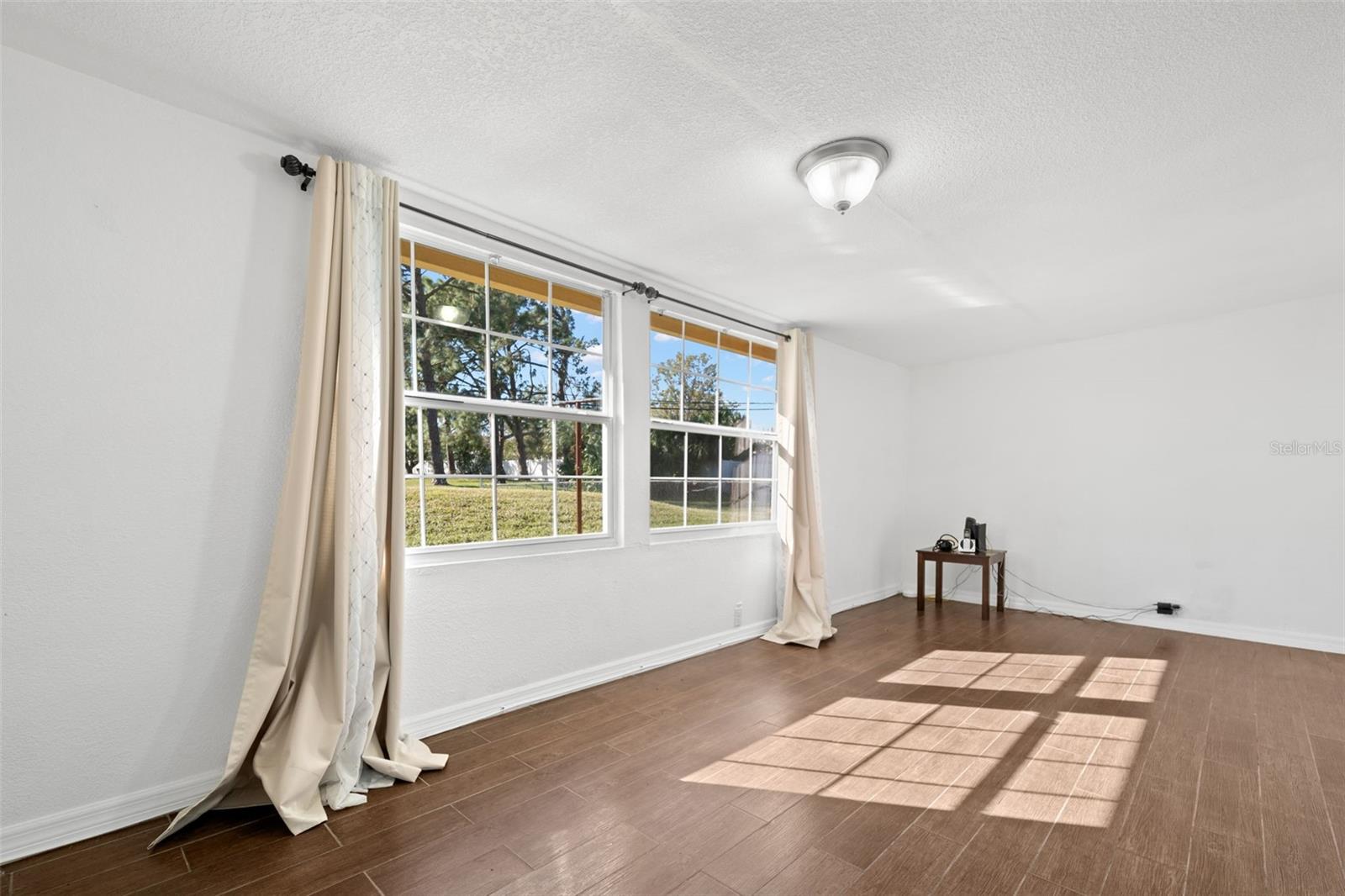 Image 16 of 19 For 4642 Eastwood Lane