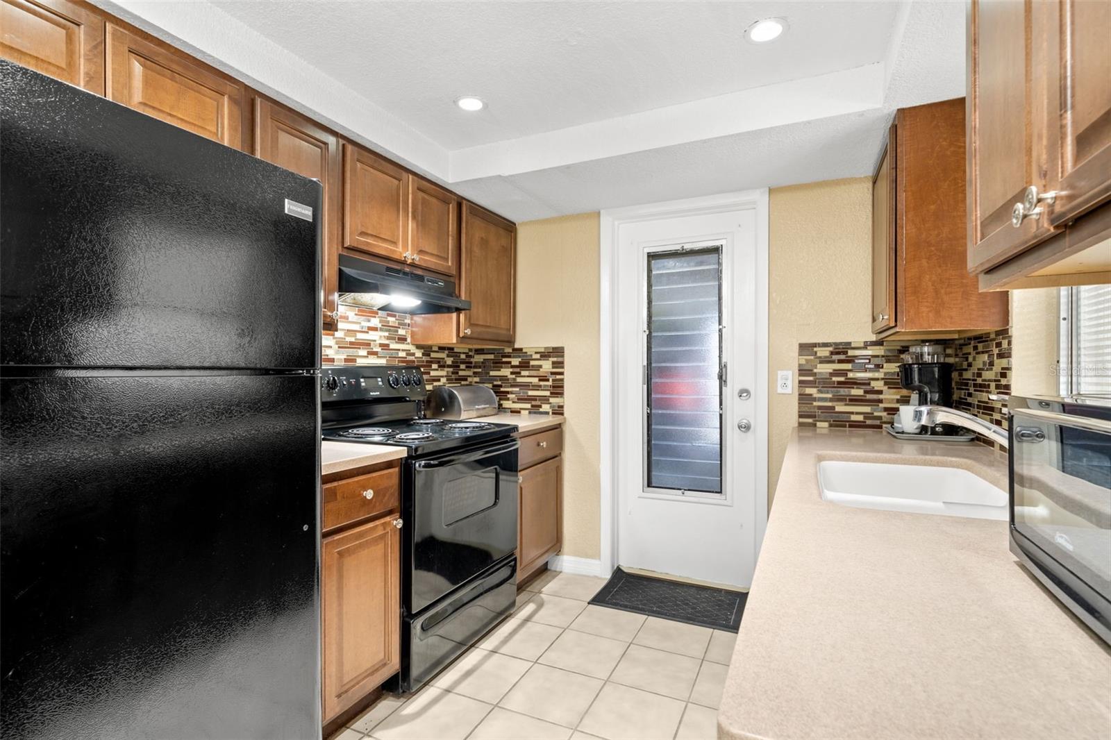 Image 7 of 19 For 4642 Eastwood Lane