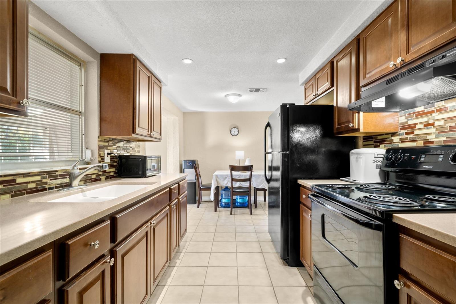 Image 8 of 19 For 4642 Eastwood Lane