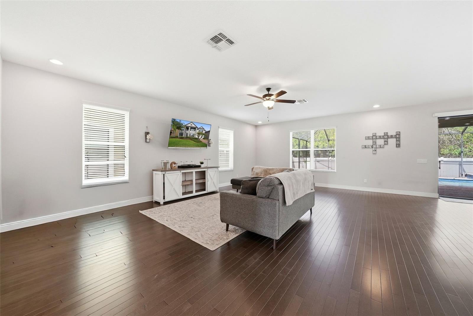 Image 10 of 57 For 13207 Sunset Shore Circle