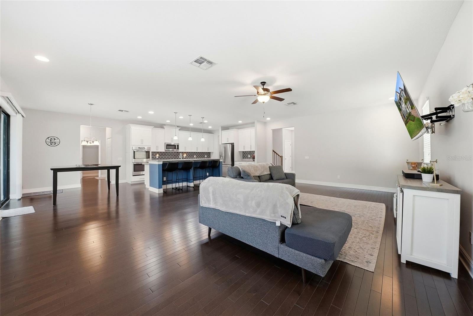 Image 13 of 57 For 13207 Sunset Shore Circle