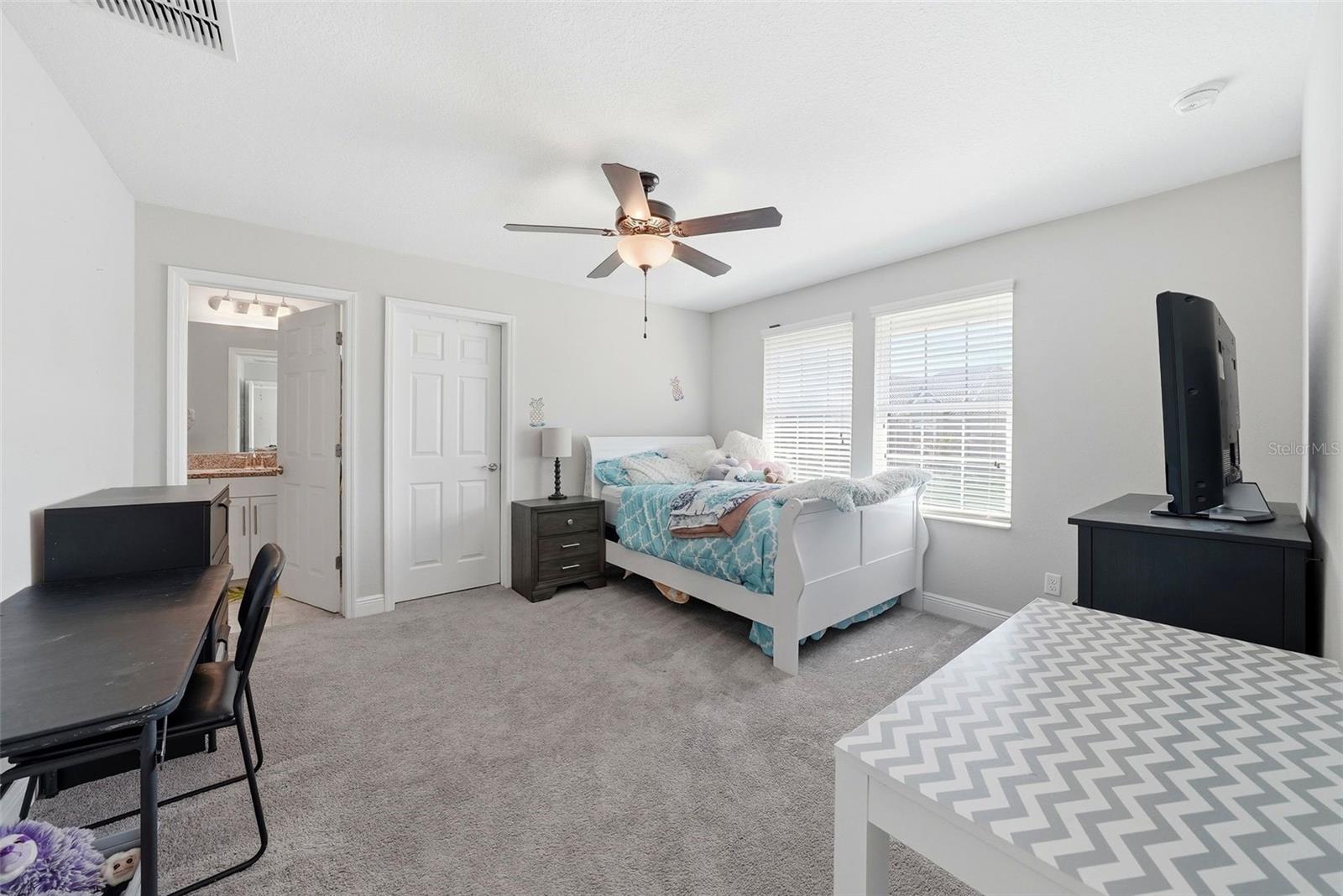 Image 35 of 57 For 13207 Sunset Shore Circle