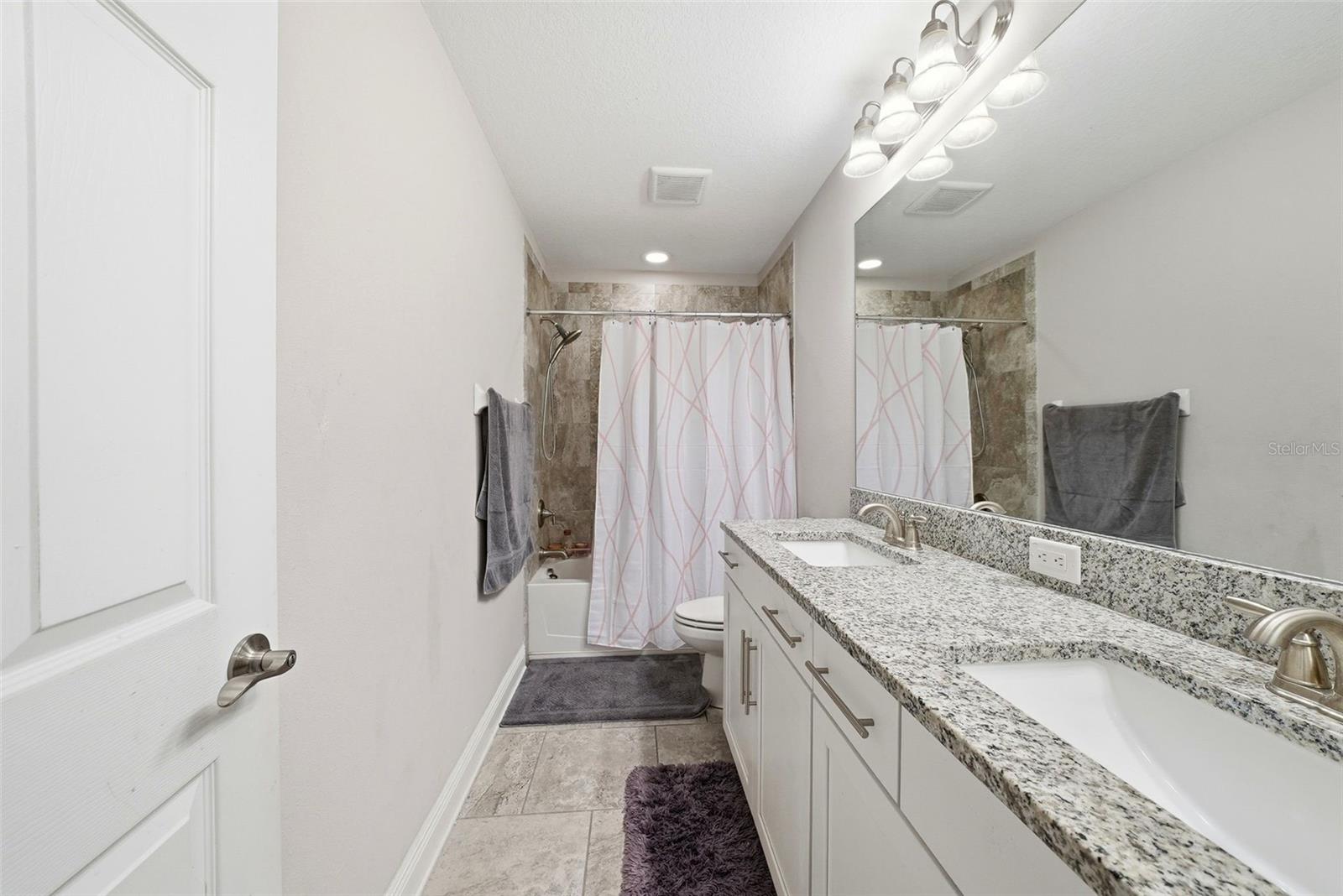 Image 40 of 57 For 13207 Sunset Shore Circle