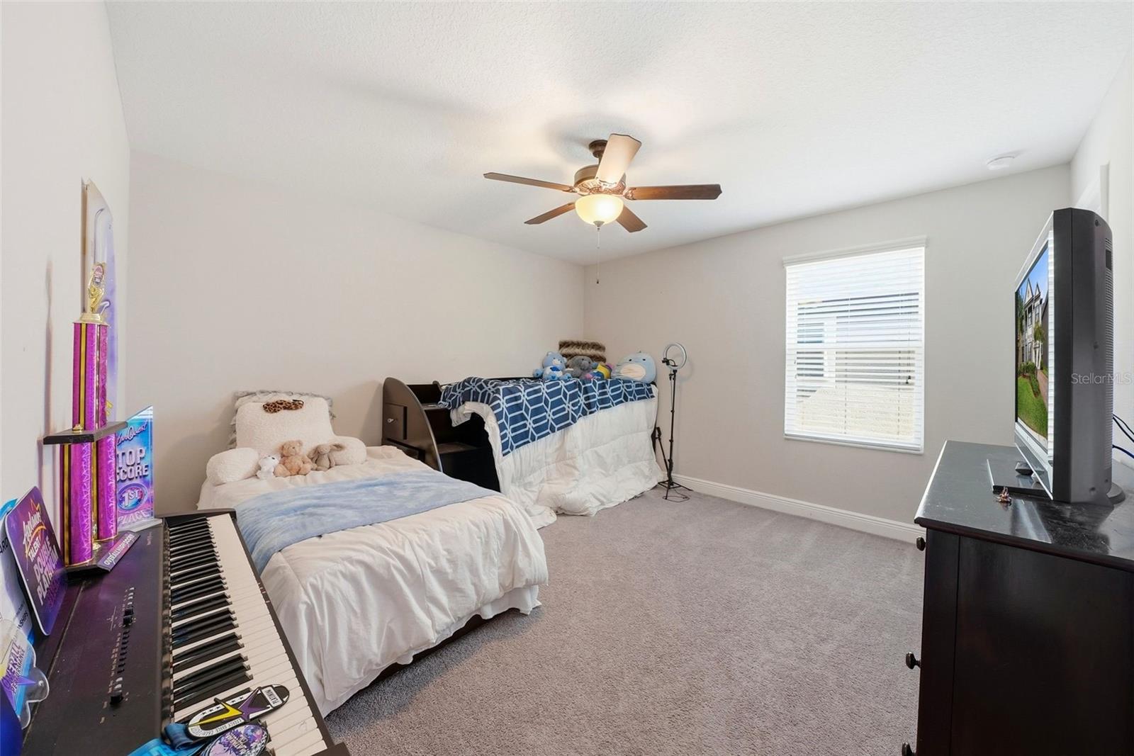 Image 41 of 57 For 13207 Sunset Shore Circle