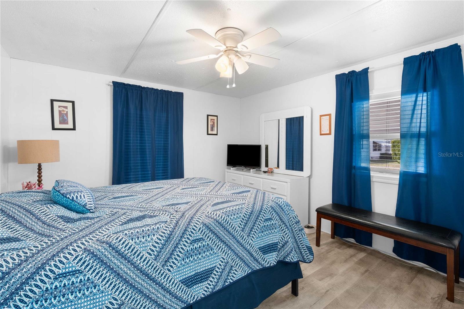 Image 18 of 62 For 5541 Benton Street