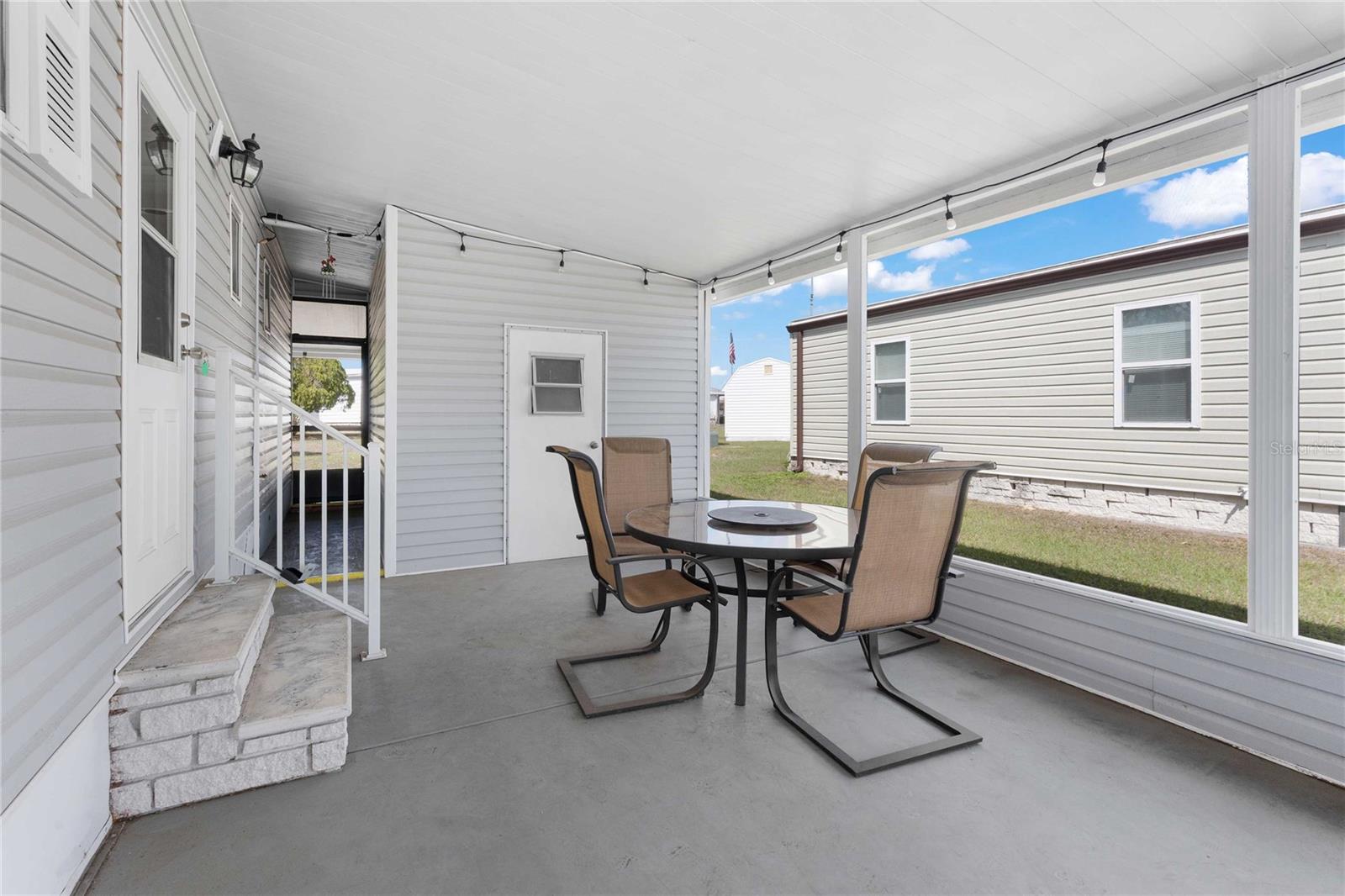 Image 9 of 62 For 5541 Benton Street