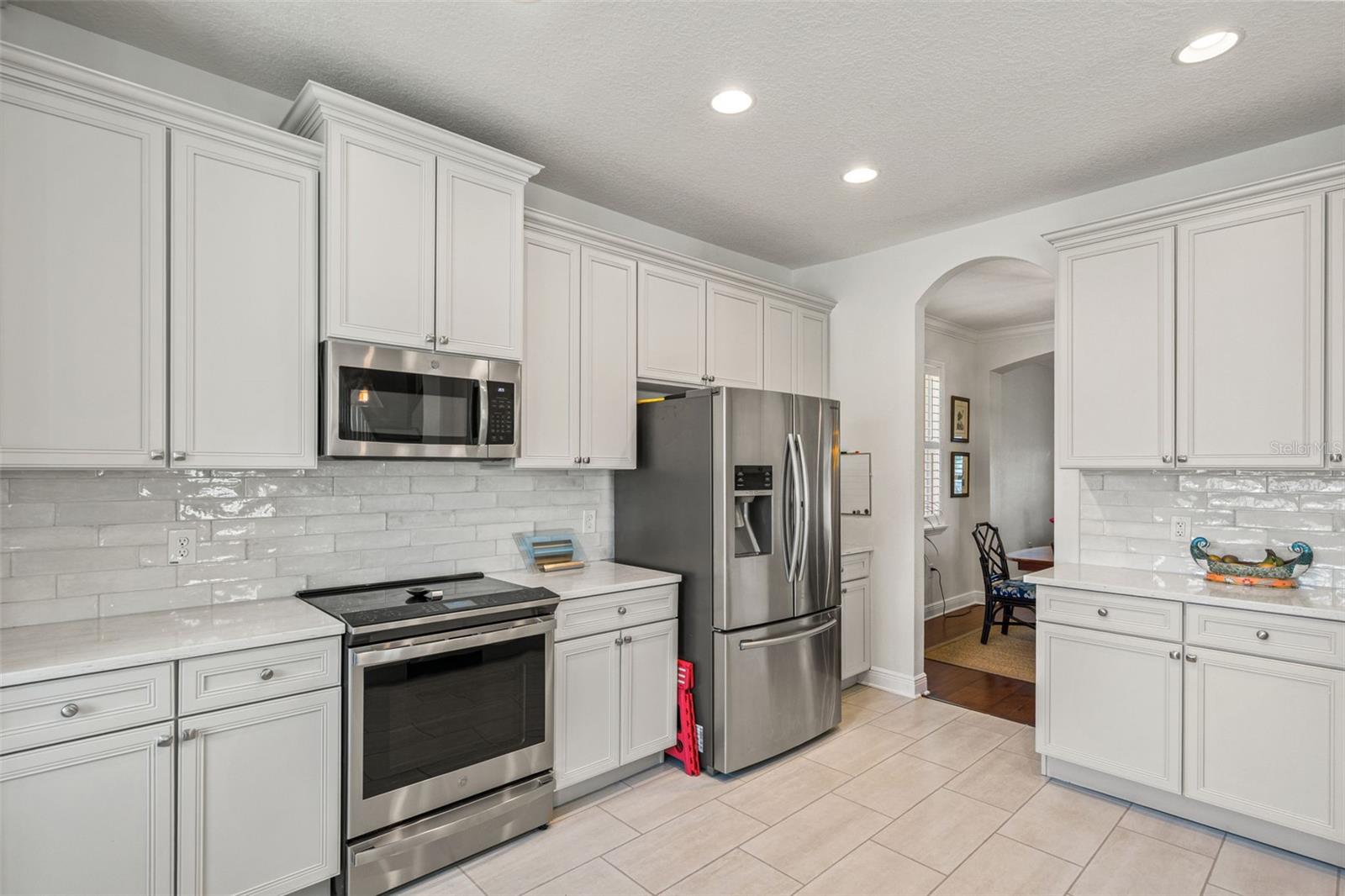 Image 23 of 68 For 2906 Perry Avenue